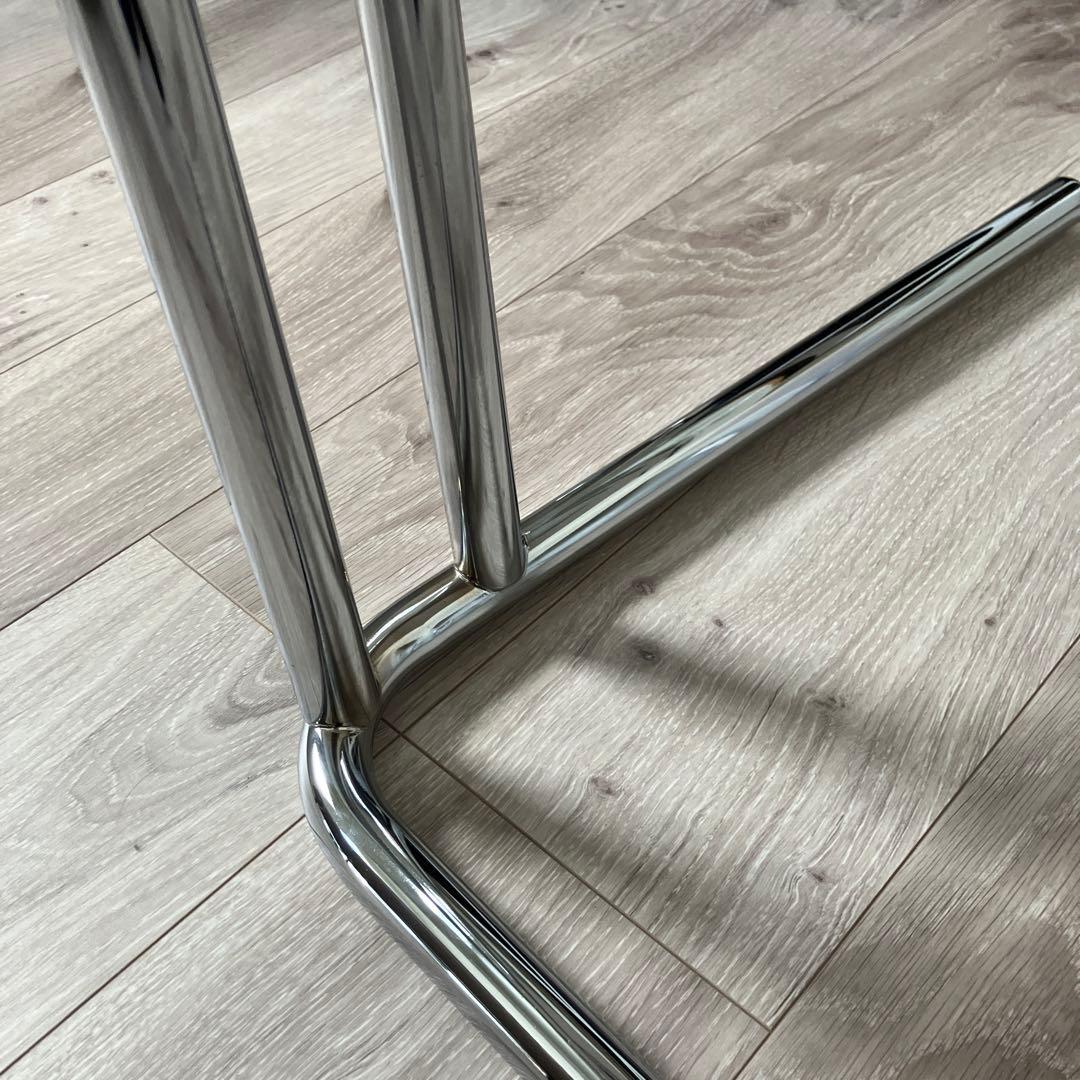 TECTA サイドテーブル