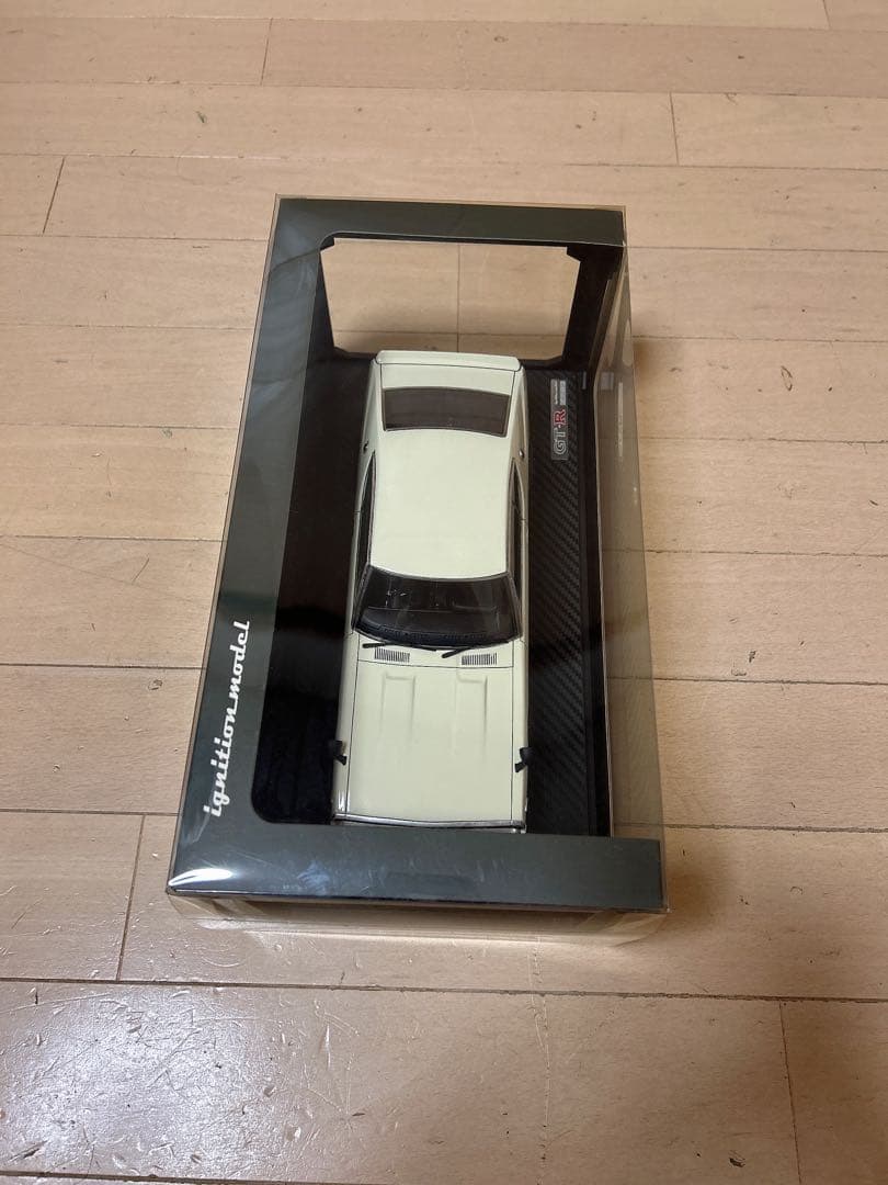 ignition model スポーツカー 1/18 ホワイト