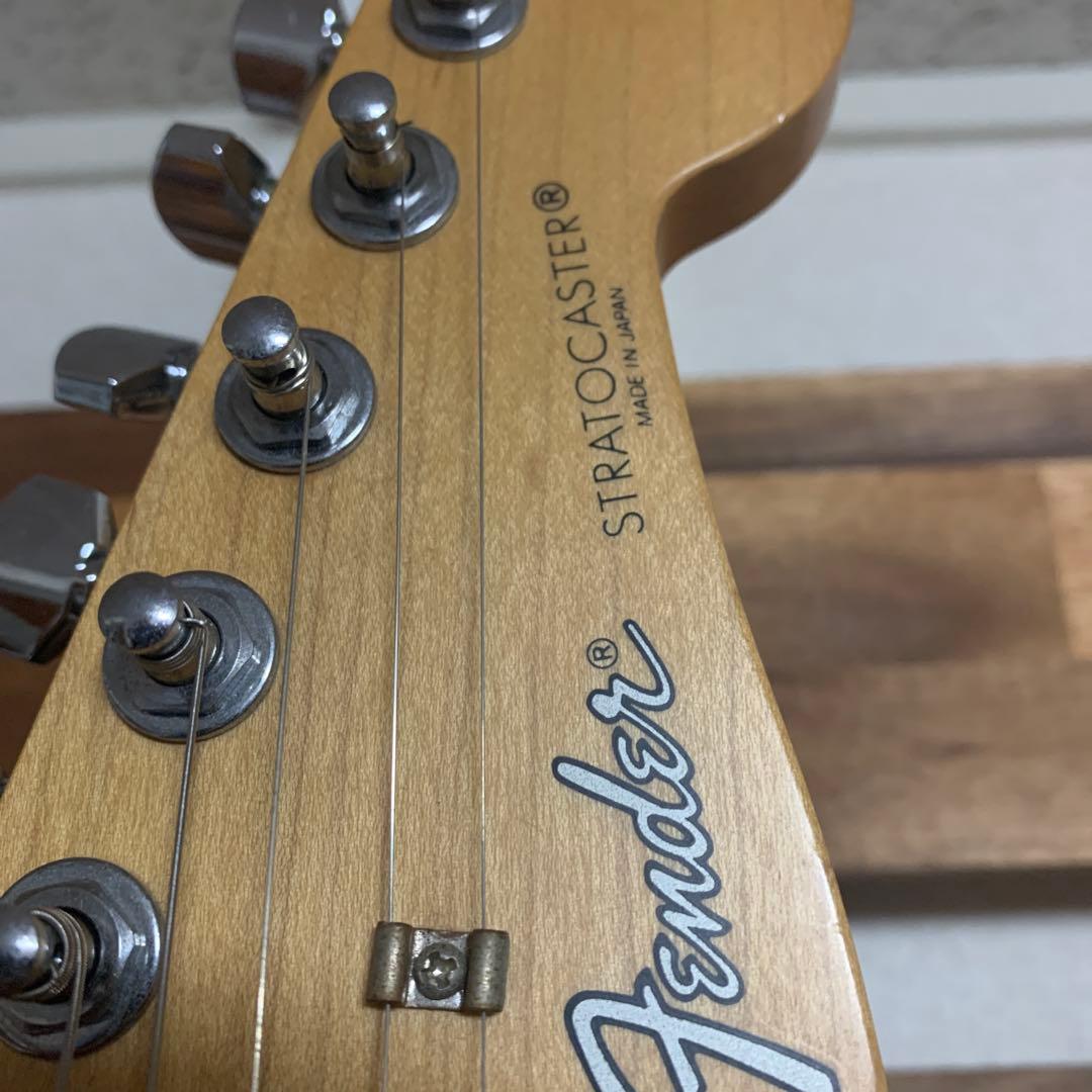 フェンダージャパン ストラトキャスター　sシリアル レッド