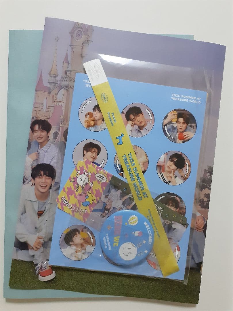 アイドル TREASURE WORLD PLAY BOOK