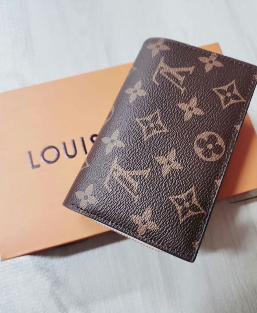し*ぃ様 Louis Vuitton モノグラム　財布　ピンク