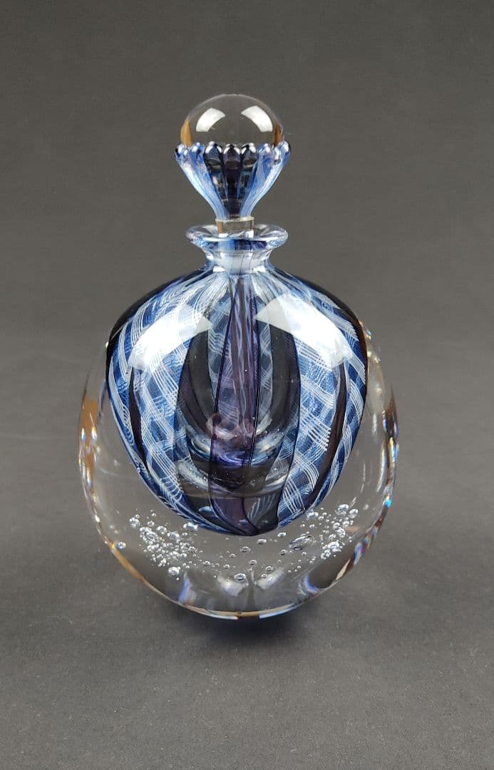 手吹きガラス　香水入れ　ガラス作家　吉本雅塵