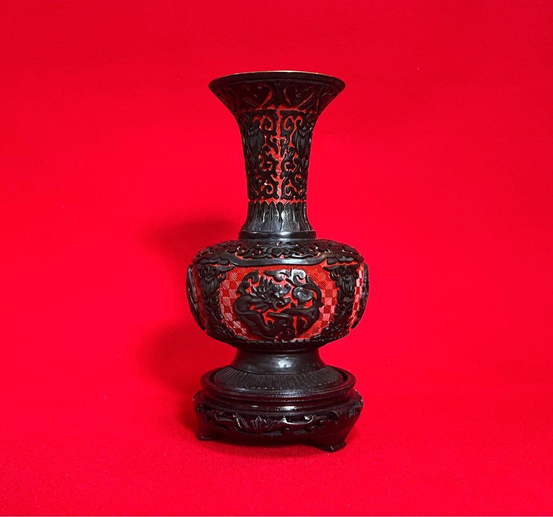 中国美術 古玩 堆朱 堆黒 漆彫花瓶 團龍紋樣花瓶 台座付き