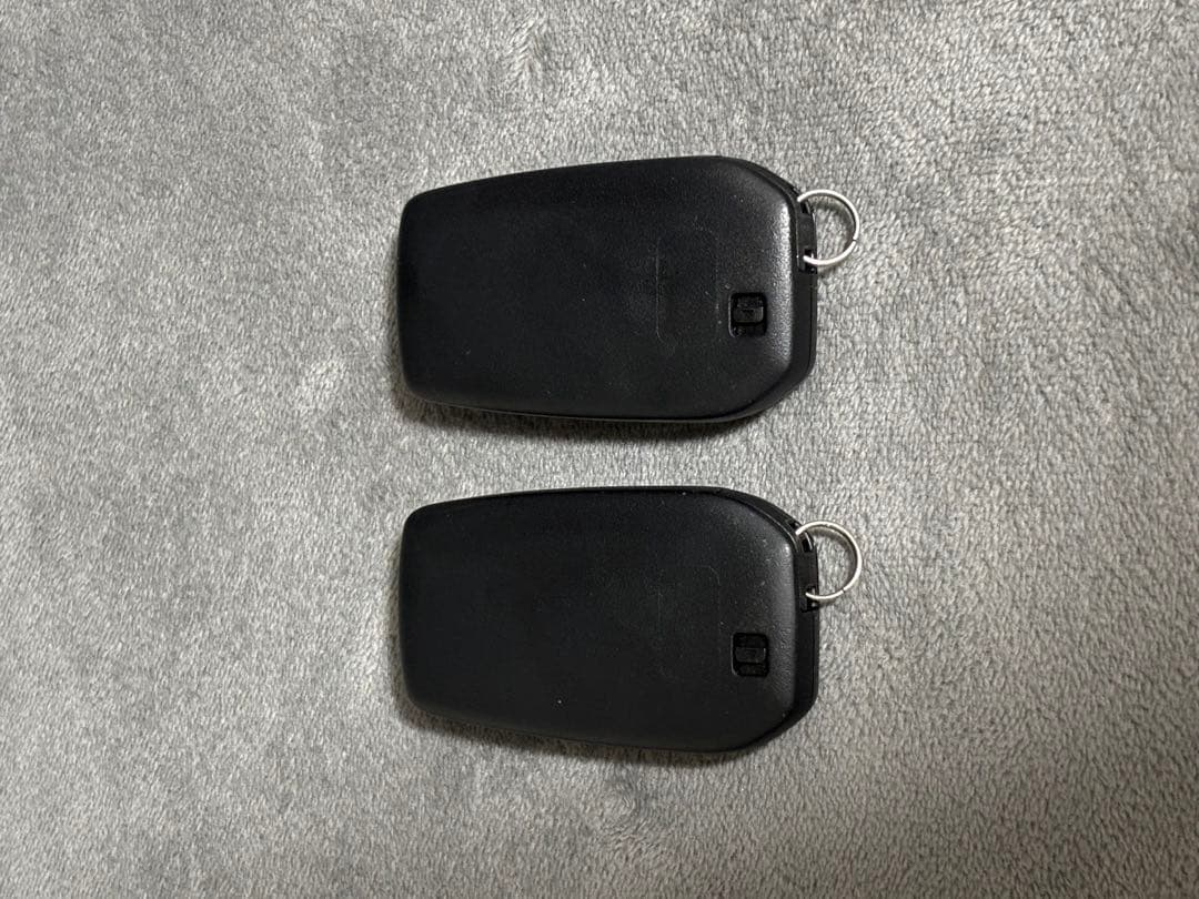 トヨタ純正スマートキー　ヴォクシー