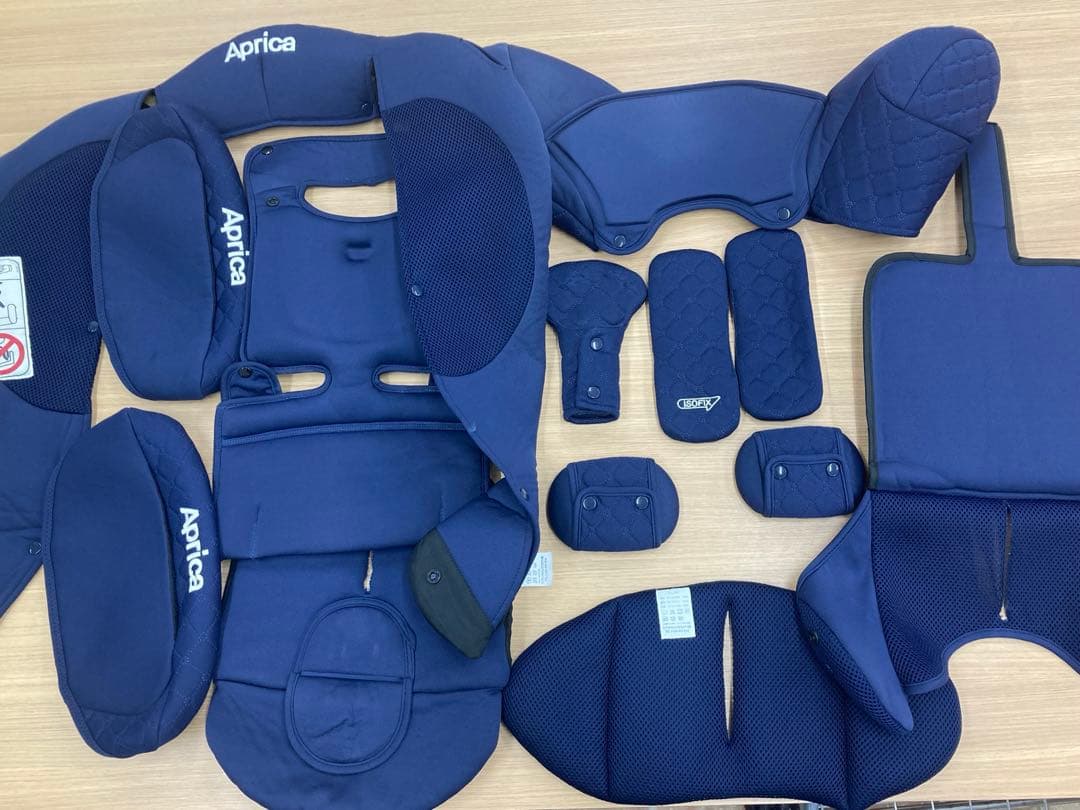 ばーばぱぱ⭐️フラディアグロウプレミアムISOFIXチャイルドシート