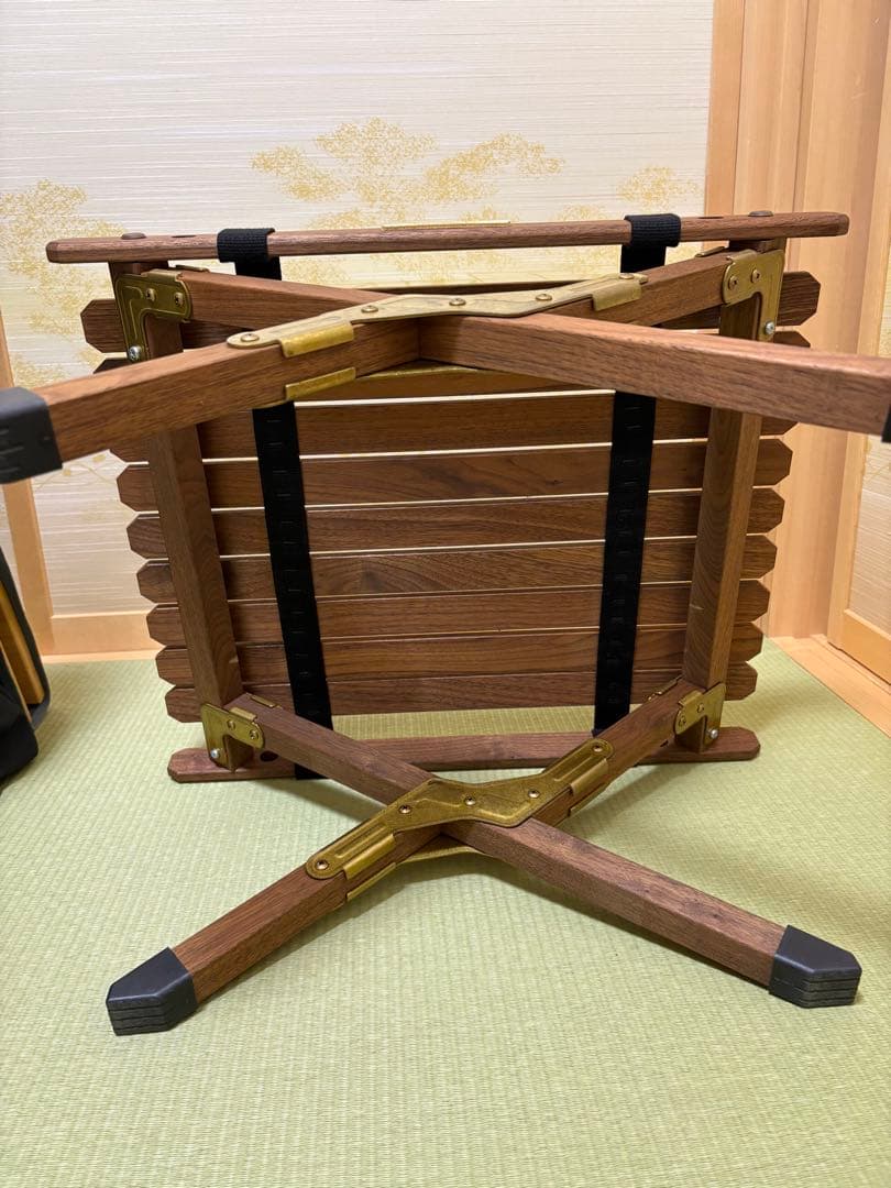 Noras サイドテーブル　ウォールナット　真鍮金具