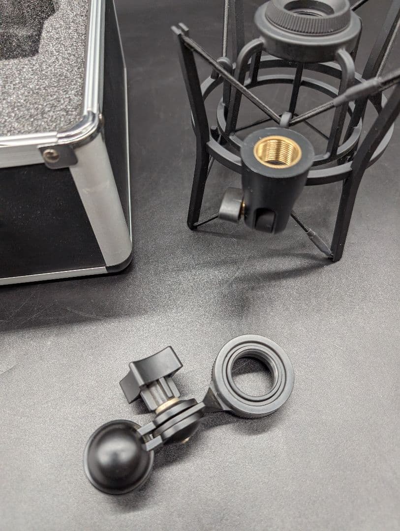 【動作確認済・美品】AKG P220 コンデンサーマイク