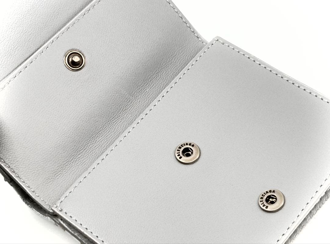 ✨本物BALENCIAGA/バレンシアガ✨クラッシュ 二つ折財布 シルバー⭐︎