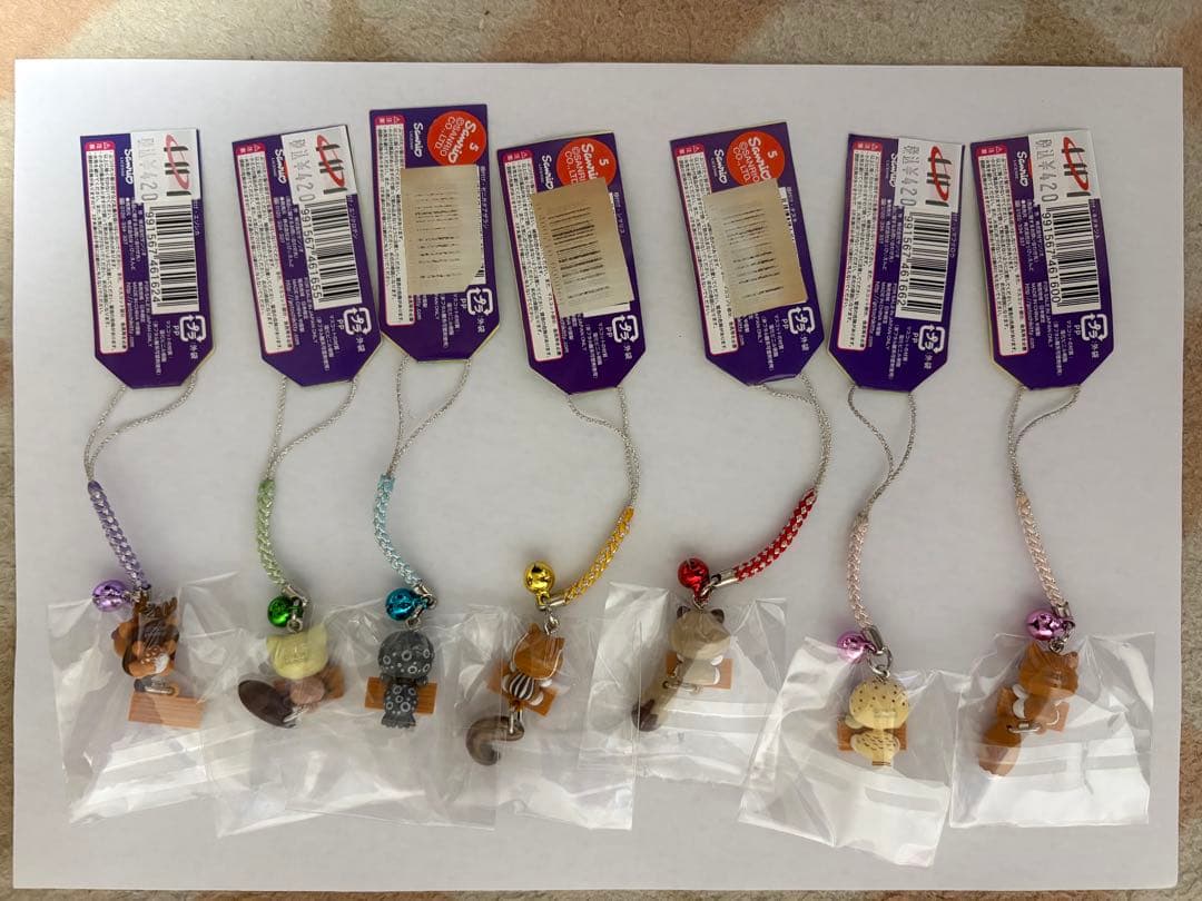 ハローキティ　限定　北海道自然動物　7種類　根付　ストラップ