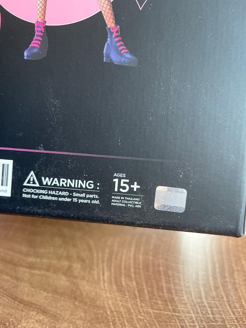 【超レア】BLACKPINK LISA コレクターズフィギュア 限定版