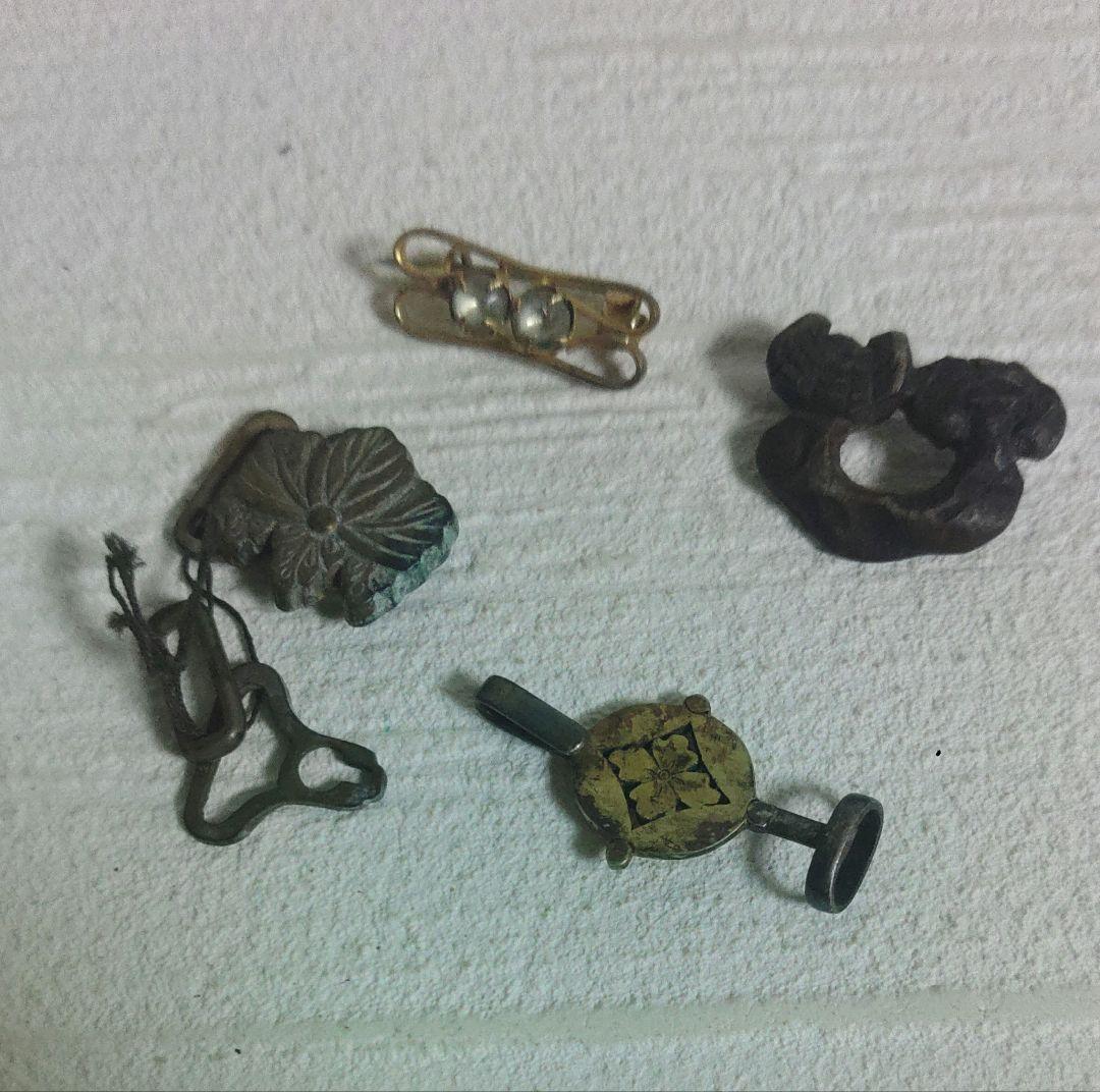 目貫　煙草入れ金具　前金具　帯留　カフス　刀装具　煙草入れ　まとめて　オ10