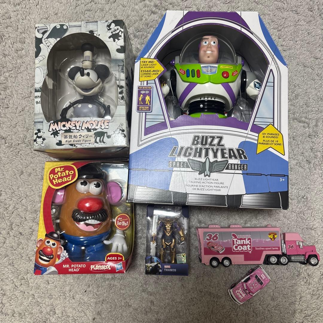 ディズニー フィギュア バズライトイヤー など