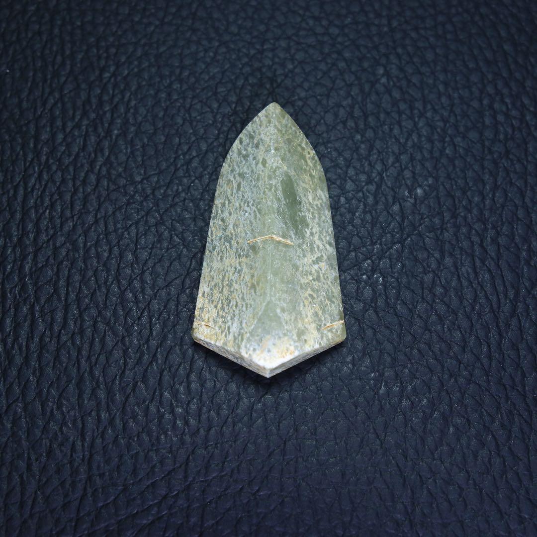 漢時代 和田玉製 セミ彫刻 置物 時代物 中国古美術 骨董品本玉 旧家蔵出し