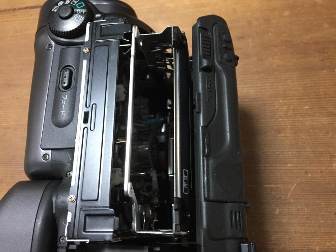 撮影再生ダビングOK　Canon　Movieboy　C2　付属品あり　Hi8対応