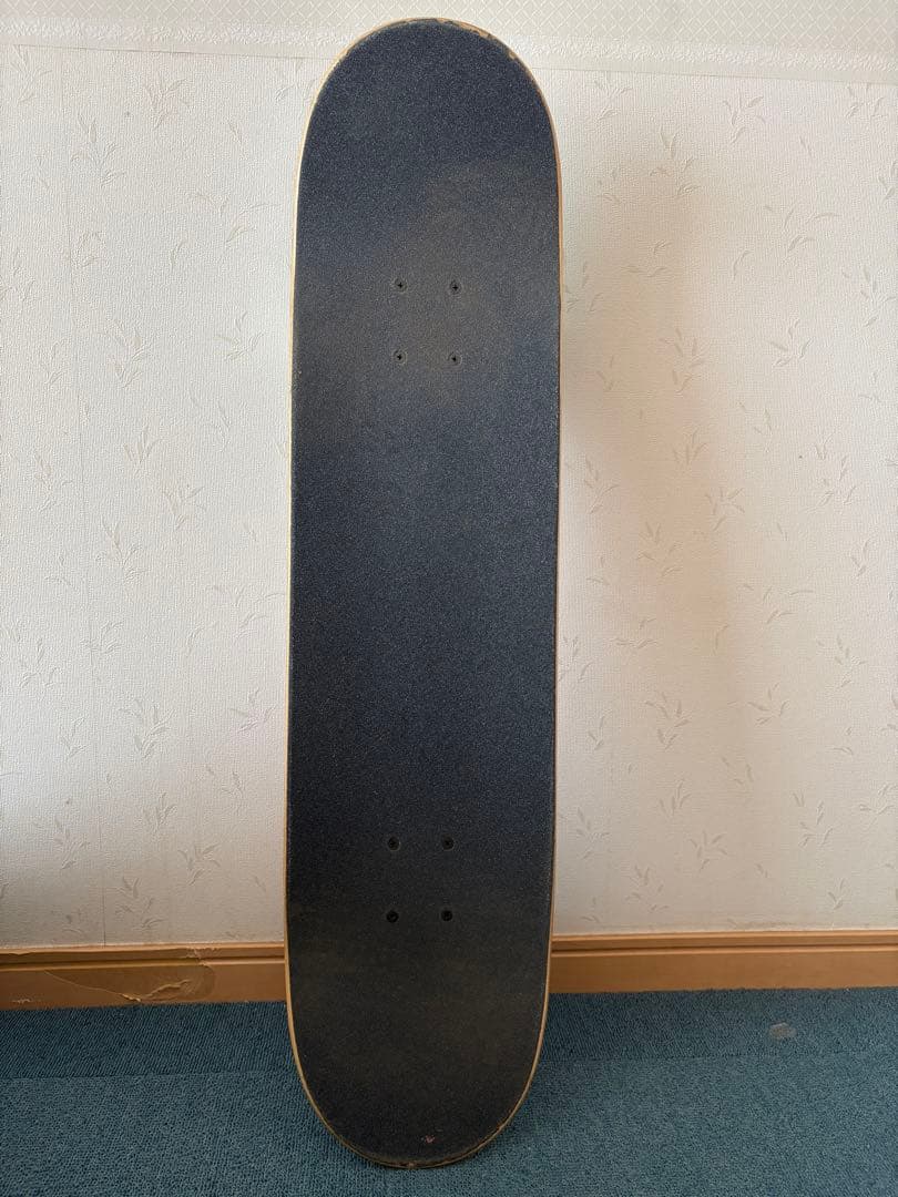 REALスケートボードコンプリートデッキ初心者お勧め8.0インチレンチ付スケボー
