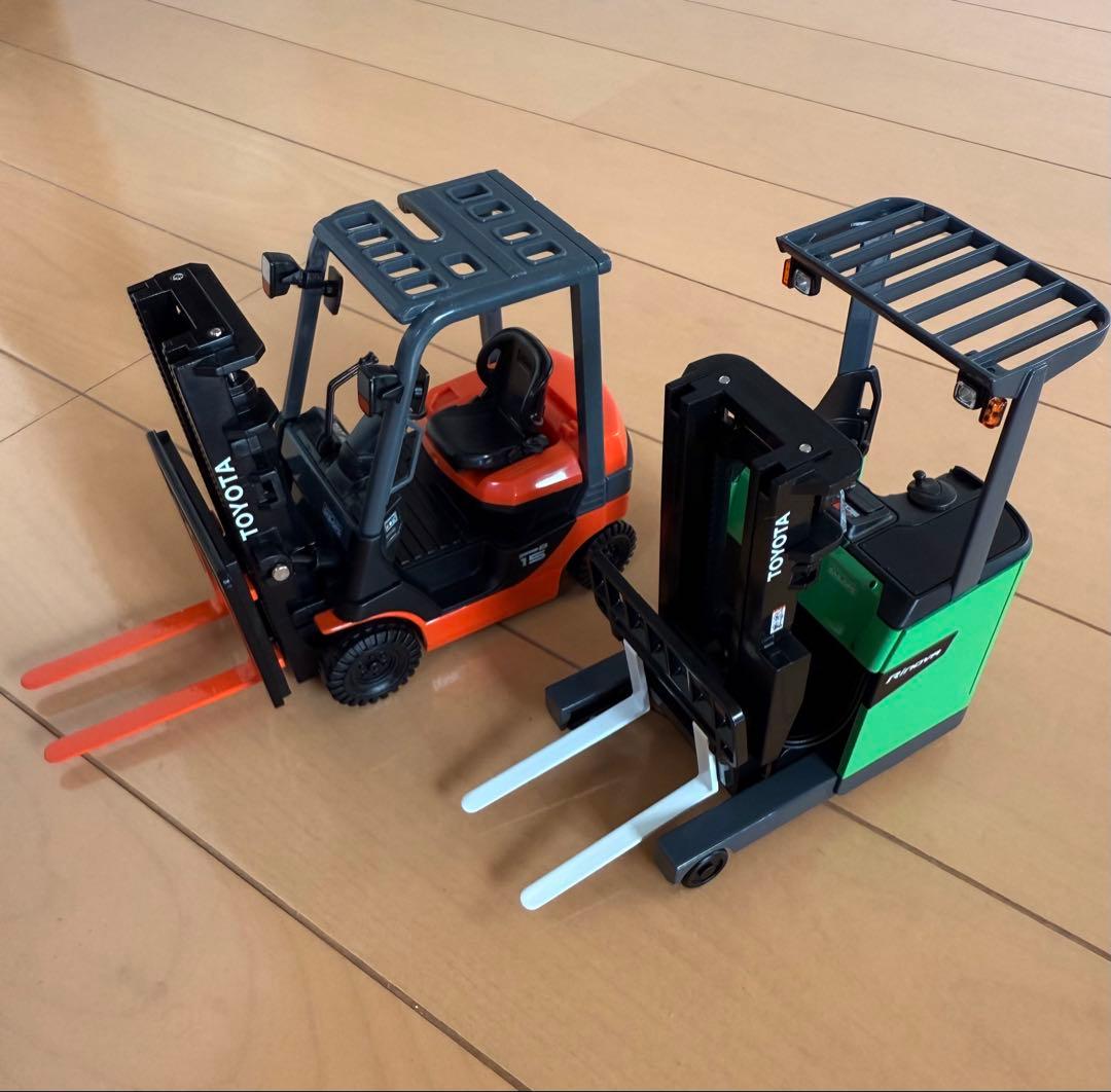【非売品】TOYOTA L&F フォークリフト ミニカー (2セット)