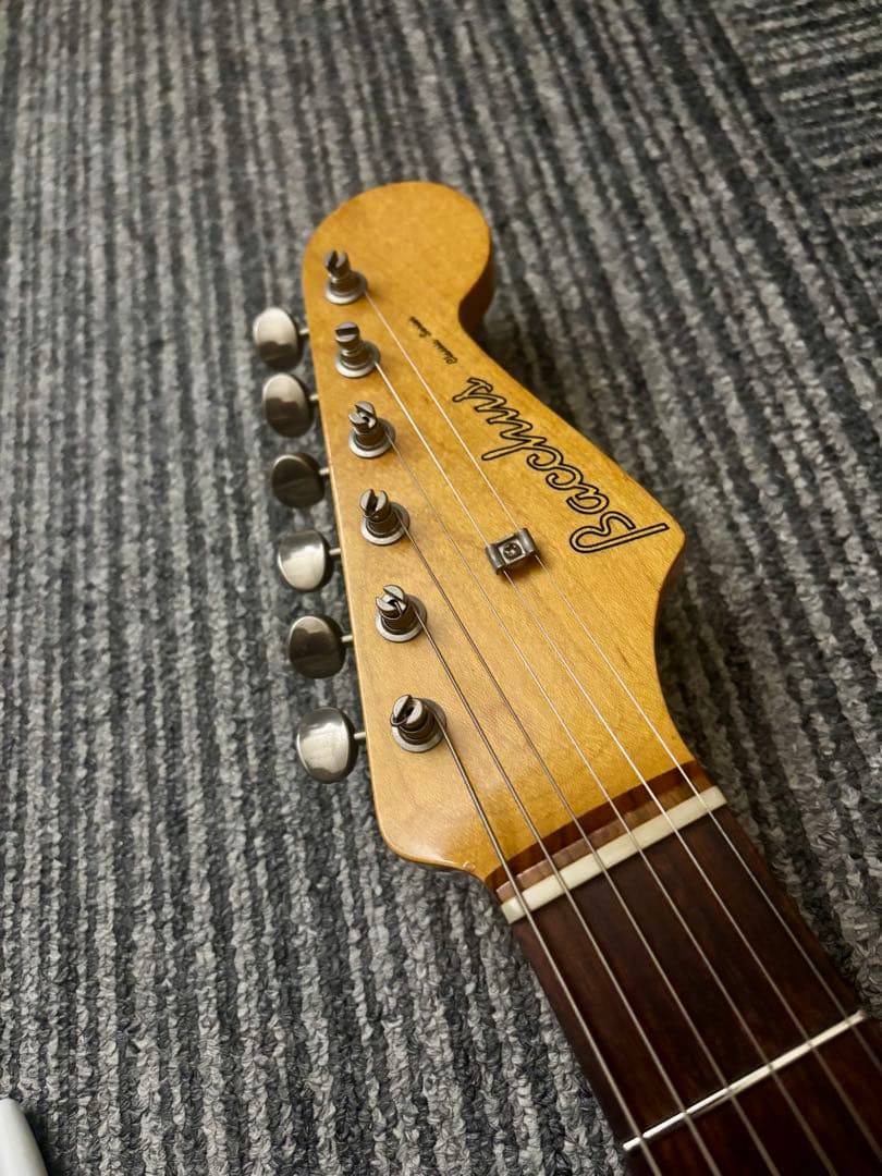 Bacchus BST-60's LPB ラッカーフィニッシュ 国産ストラト