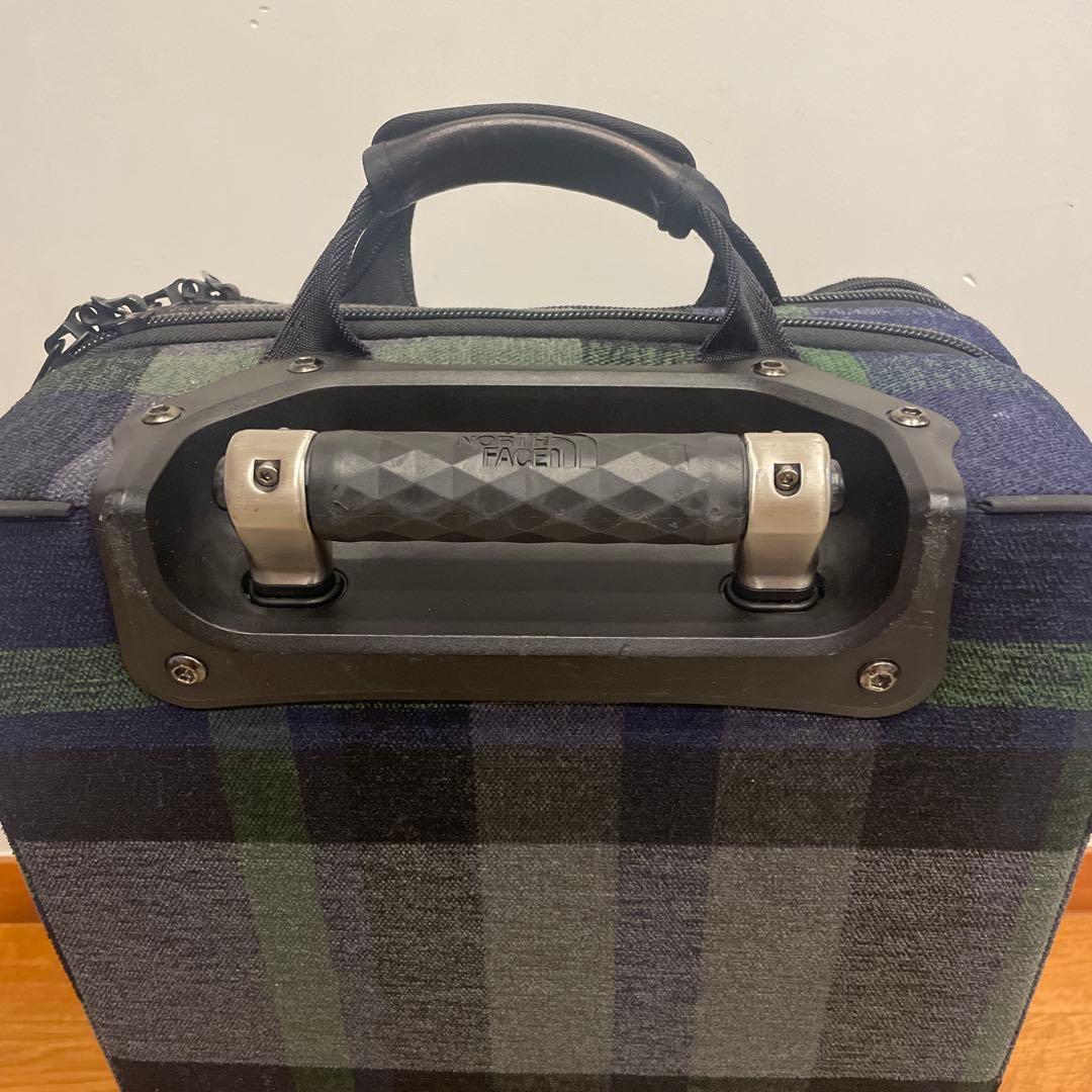 ノースフェイス　キャリーケース　スーツケース