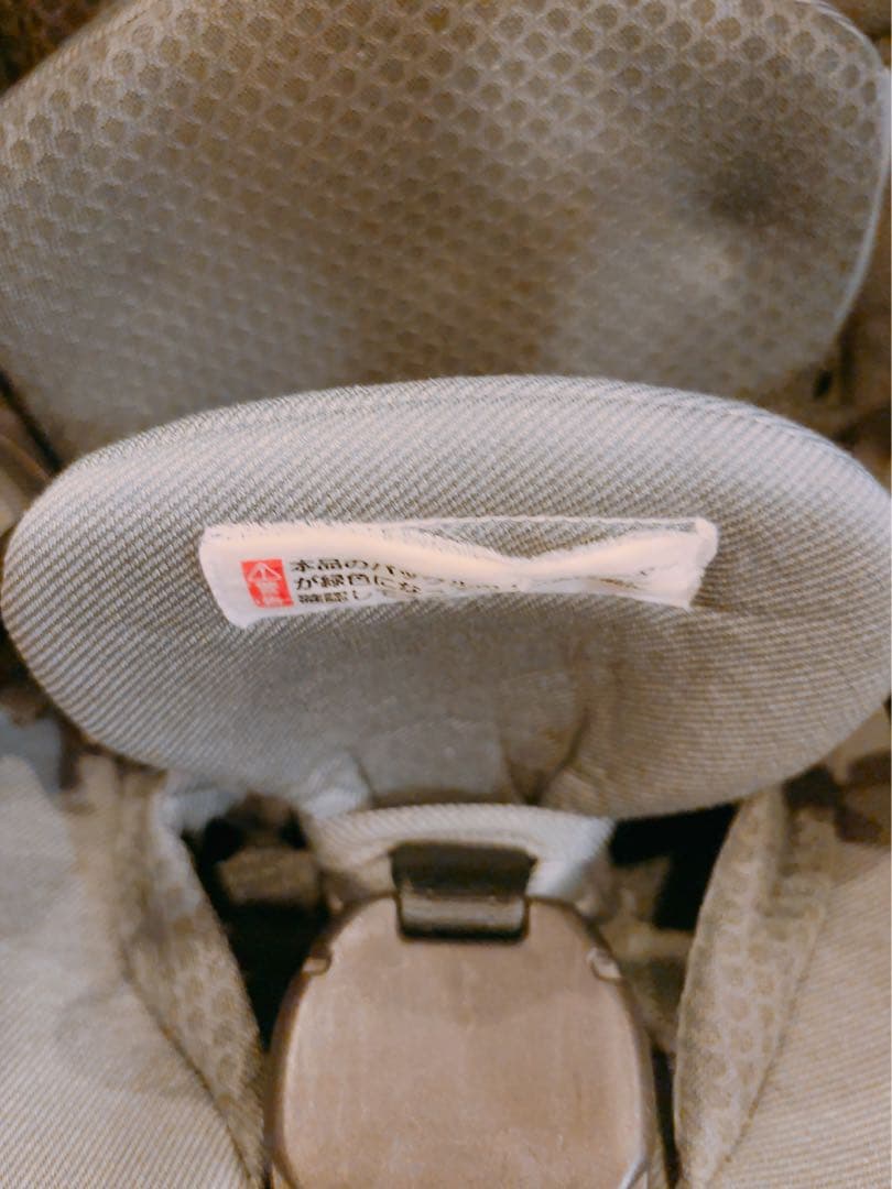 【りす】エールベベ クルット6i プレミアムエアリー　チャイルドシート　箱