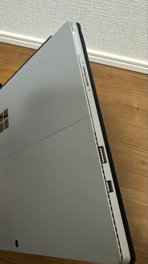 Surface Pro 4 Core i5第6世代 SSD256GBメモリ8GB