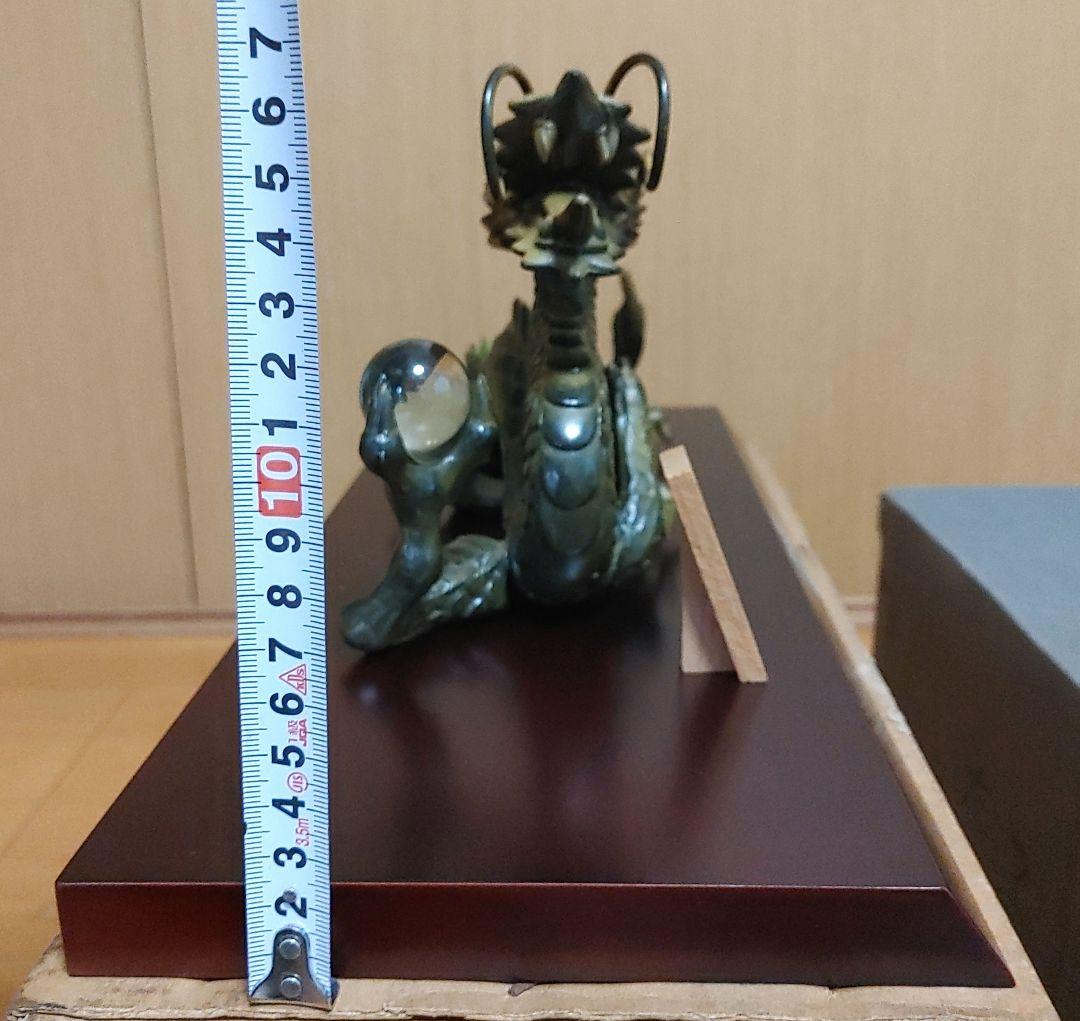 ブロンズ製ドラゴン彫刻