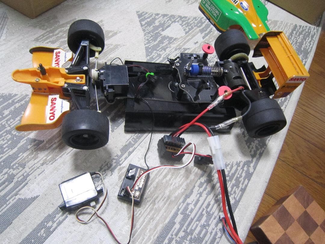 完全動作品 1/10 F1 ベネトン B192 ミハエル・シューマッハ F102