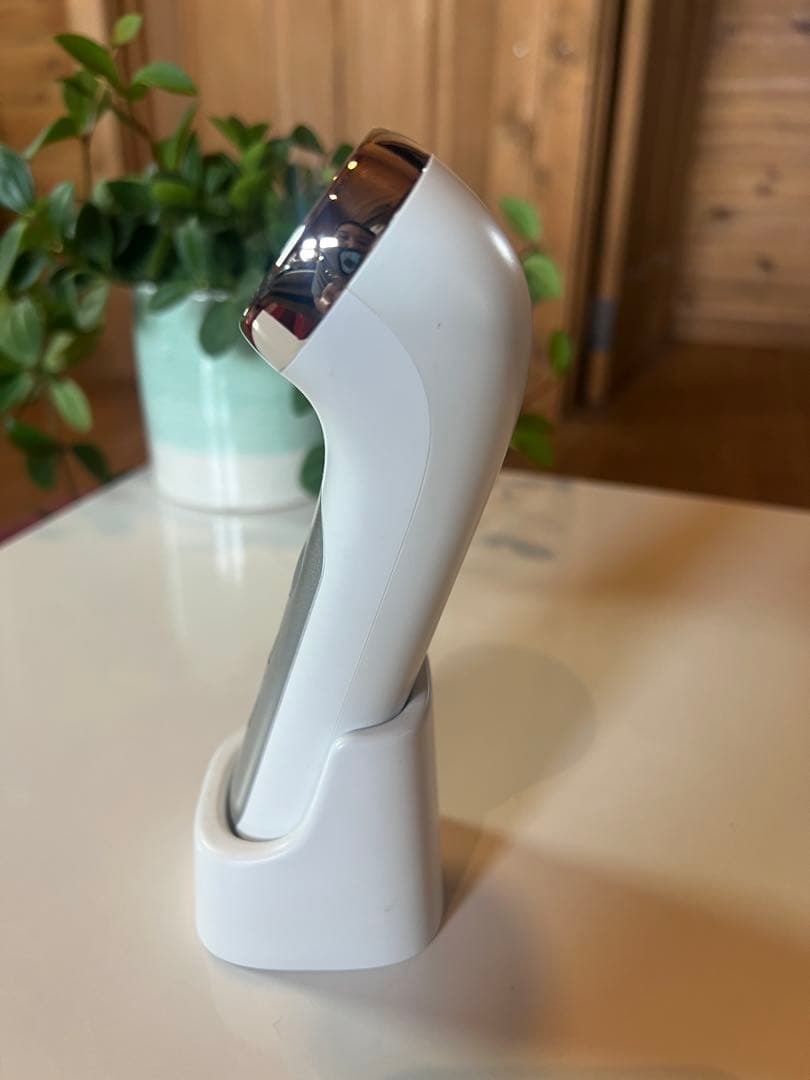 Nan様用【正規品】メディキューブ AGE-R 美顔器2種＋ジェル付属セット