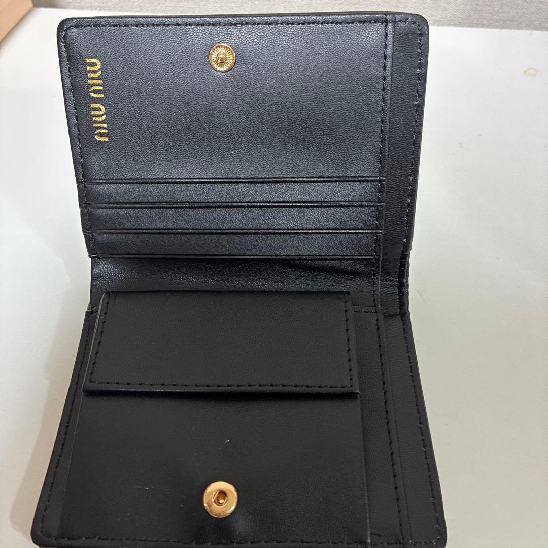 miu miu キルティング ブラック 二つ折り財布