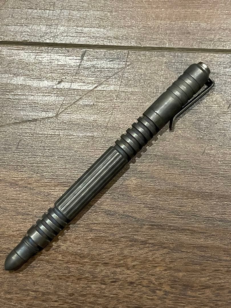 Rick Hinderer タクティカル　ペン　チタン