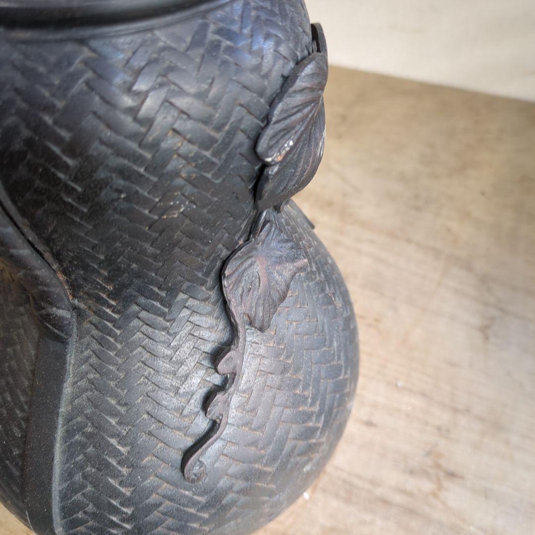 骨董 花入れ 蔦 籠形 アンティーク オブジェ 花器 手提げ 在銘