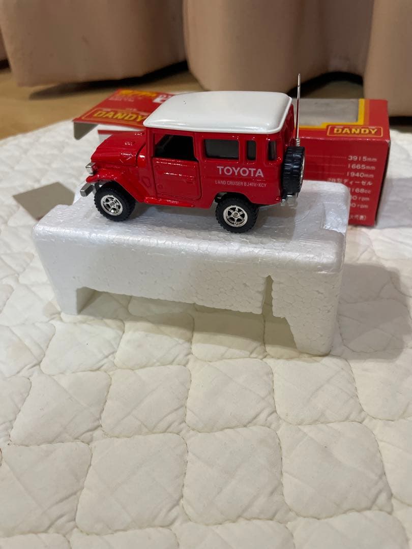 トミカダンディー　ランクルBJ41V