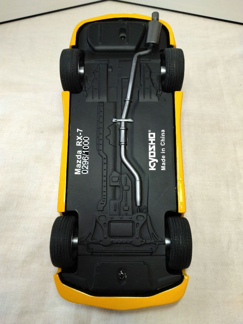 1000台限定　京商　1/18　頭文字D　新劇場版　マツダ　RX-7 FD3S