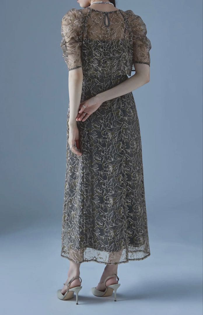 etoll. 刺繍レースレイヤードドレス S