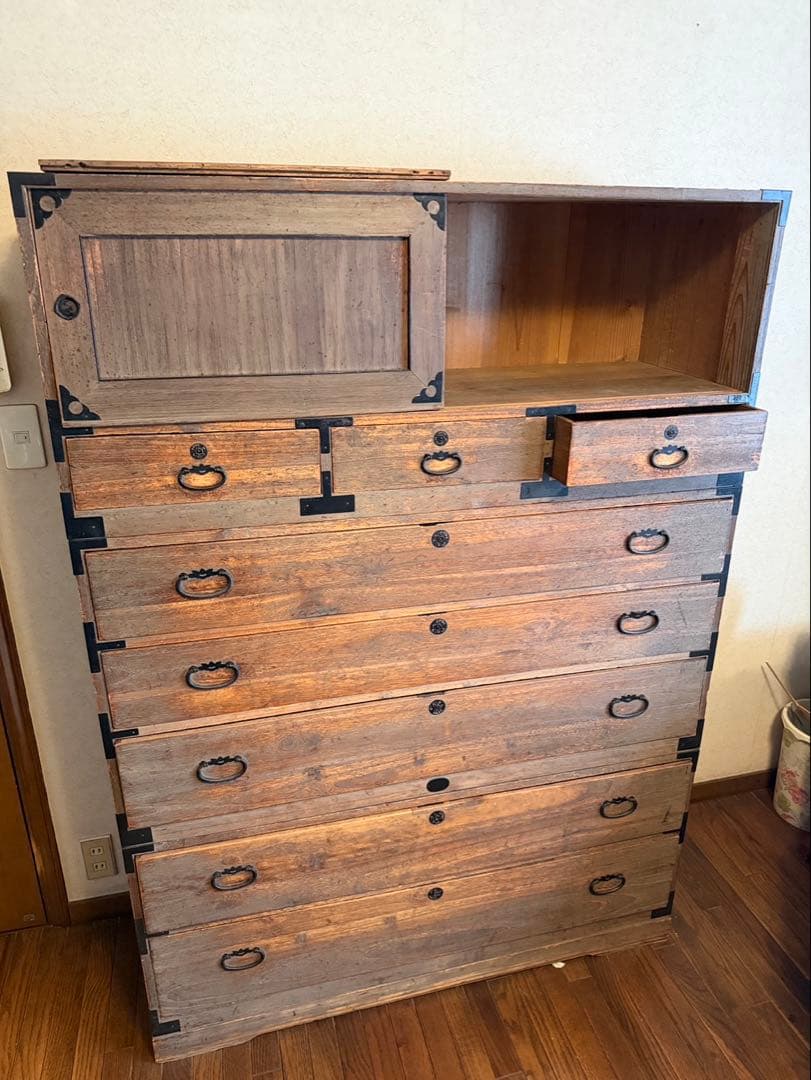 日本家具　衣装箪笥　巨匠作品　芸術美術　骨董　アンティーク　天然無垢？木工