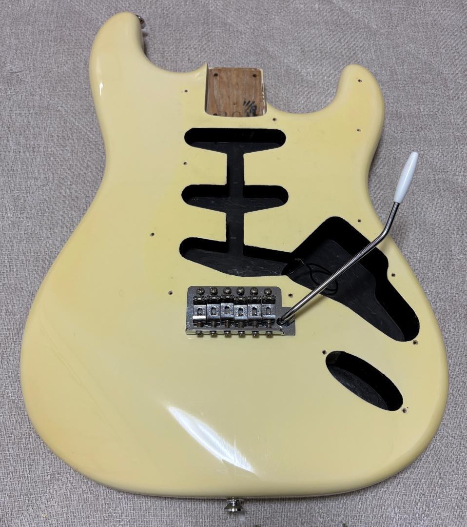 希少♪ MOON製 ストラト用ボディ アルダー ヴィンテージホワイト