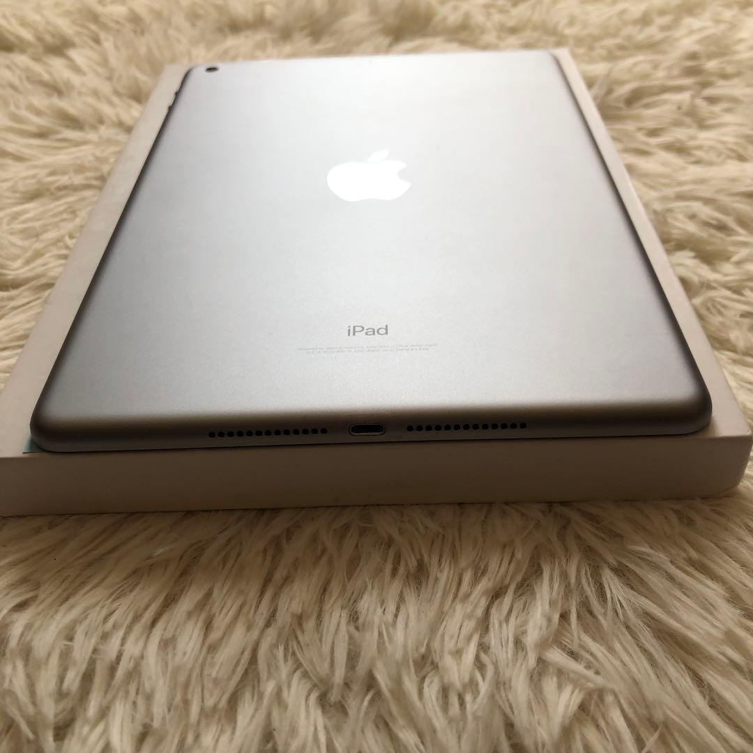 【完動品】iPad 第6世代 128GB Wi-Fi 【すぐ発送】