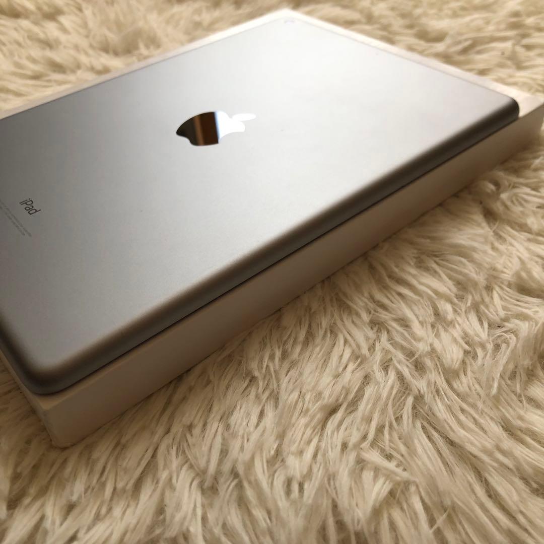 【完動品】iPad 第6世代 128GB Wi-Fi 【すぐ発送】