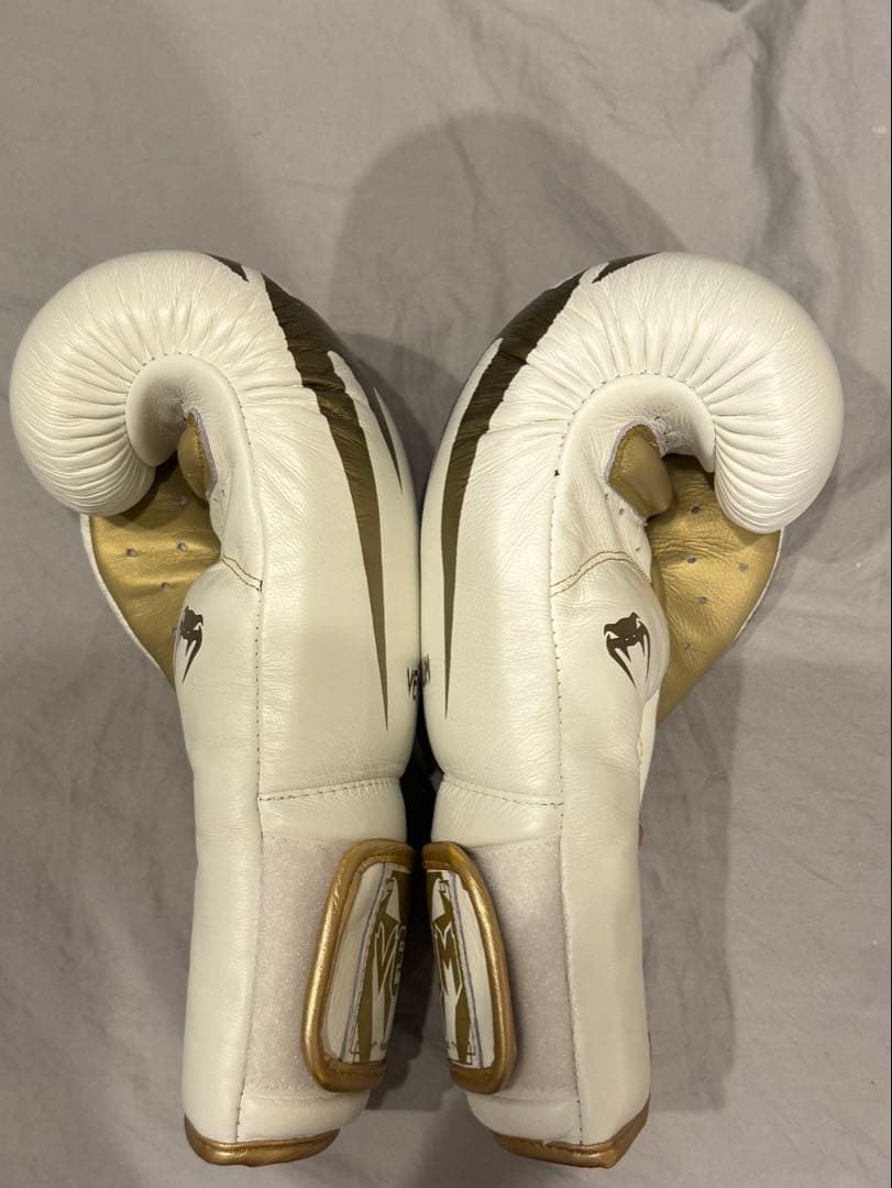 venum giant3.0 12オンス　ボクシンググローブ