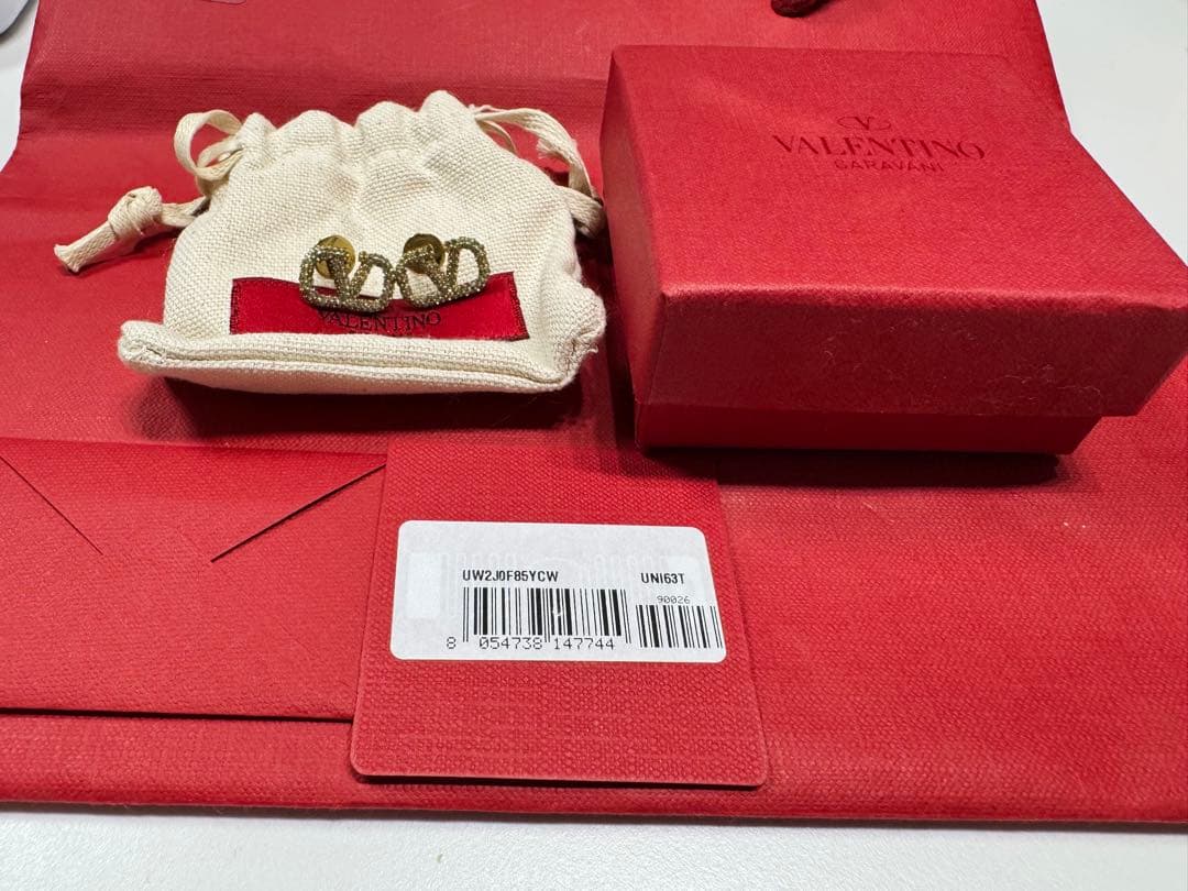 【VALENTINO】ヴァレンティノ Vロゴ ピアス スワロフスキー ゴールド