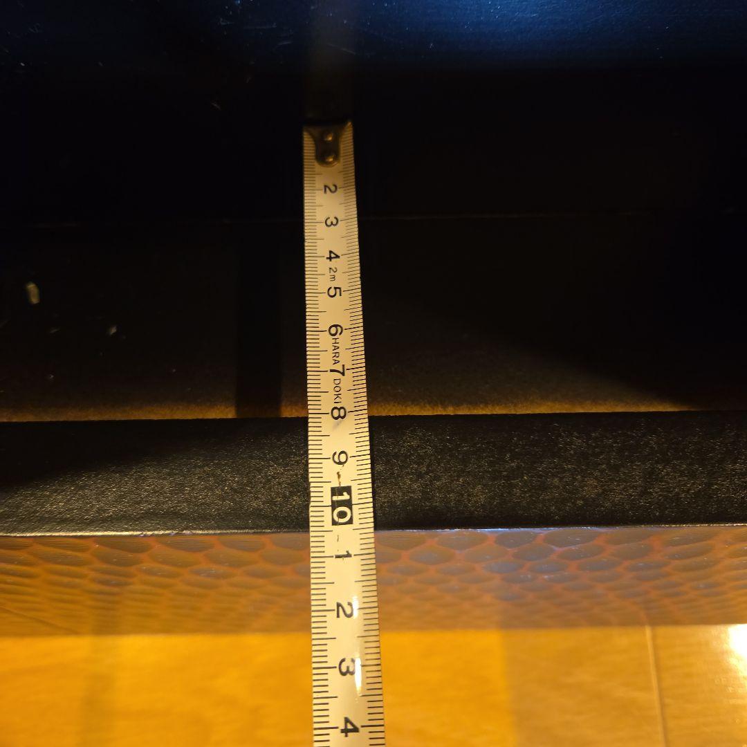 民芸調座卓ミニテーブル　赤と黒のフクロウ彫刻入り　中央に凹み有り ローテーブル