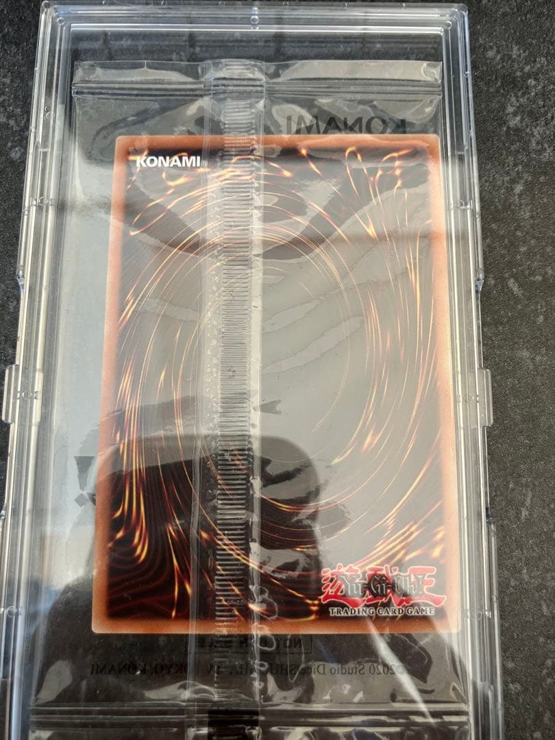 遊戯王 ダーク・マジシャン 限定版　adidas