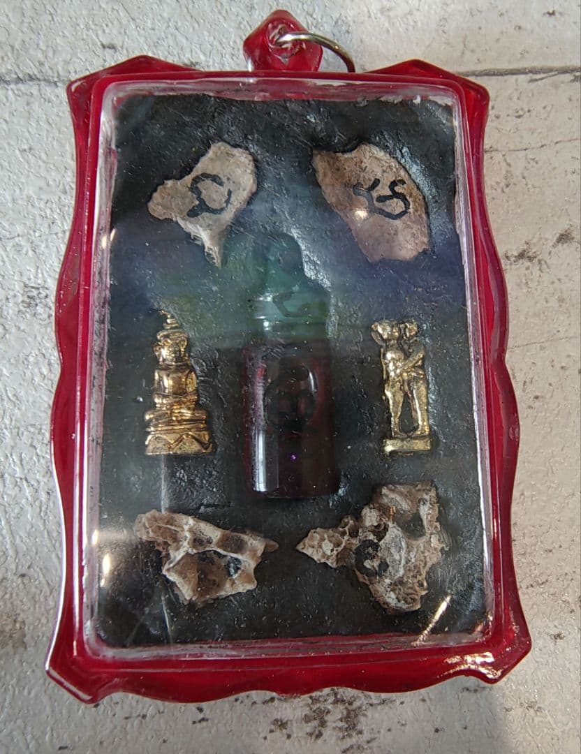 【マダム】タイのお守りプラクルアン！!バットマン！！幸運＆金運UP！？