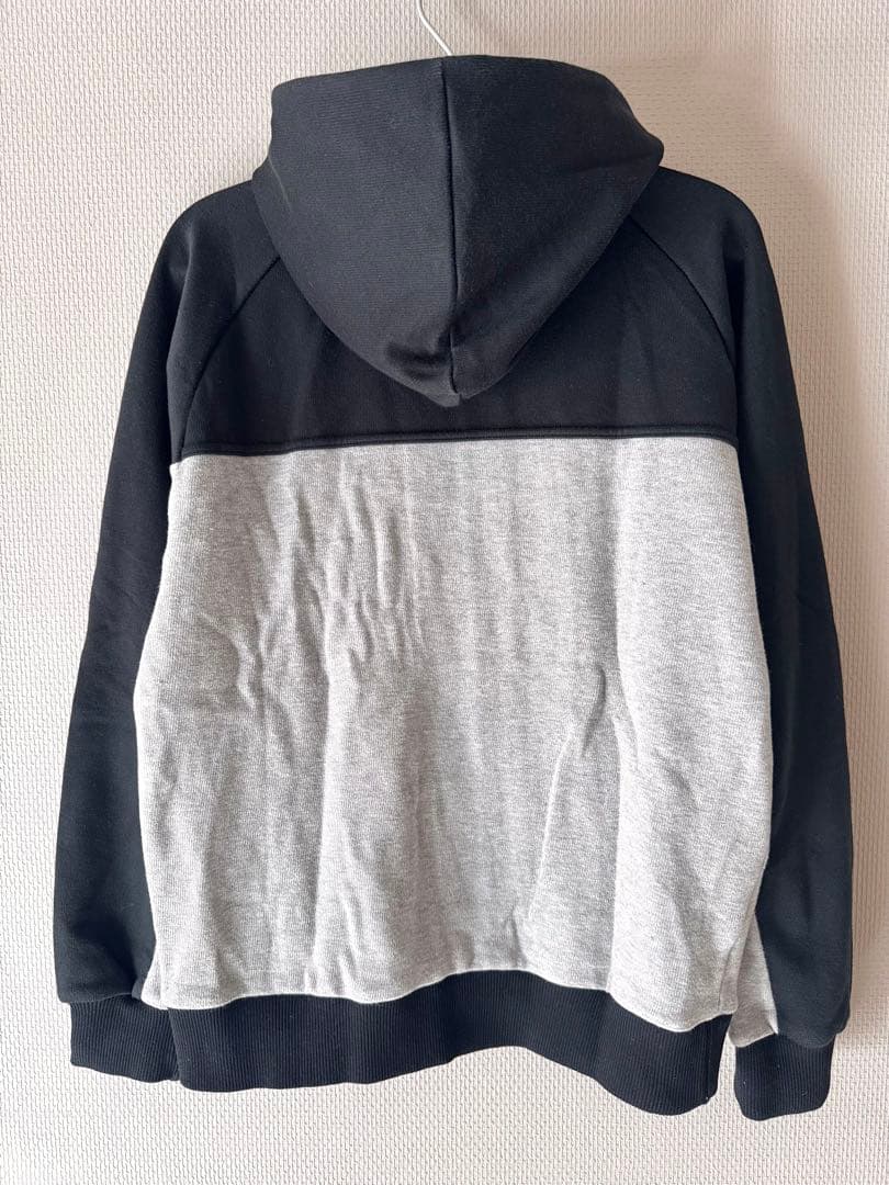 ユーリ!!!×MIZUNO　スウェットシャツ　Mサイズ