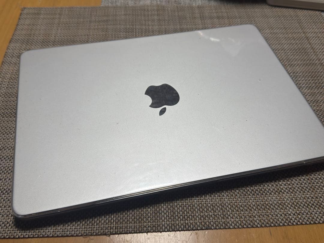 Apple MacBook Air M2 2022 本体のみ 8gb 256gb