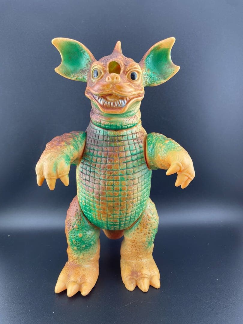 【中古品】バラゴン　マルサン　東宝　1966 当時物　ウルトラマン　フィギュア