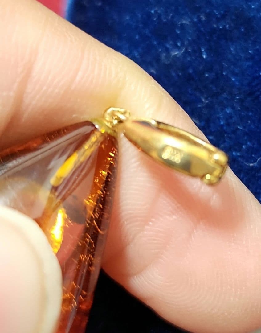 K18刻印入り琥珀ティアドロップペンダントトップ、