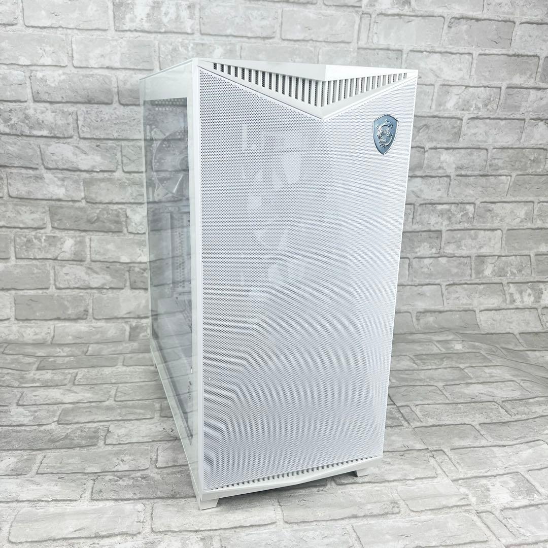 MSI MPG GUNGNIR 300R AIRFLOW WHITE　pcケース