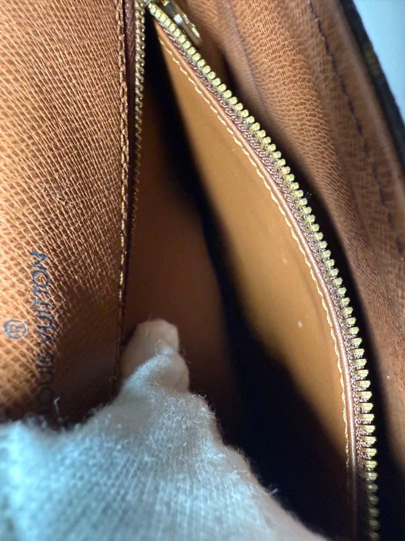 LOUIS VUITTON ショルダーバッグ モノグラム GM M51232