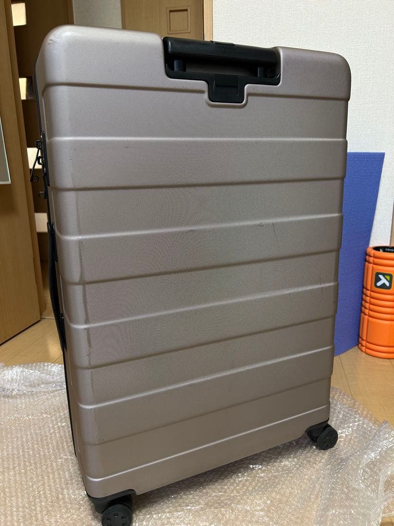 無印　キャリーケース　バーを自由に調節できる　ハードキャリーケース（１０５Ｌ）