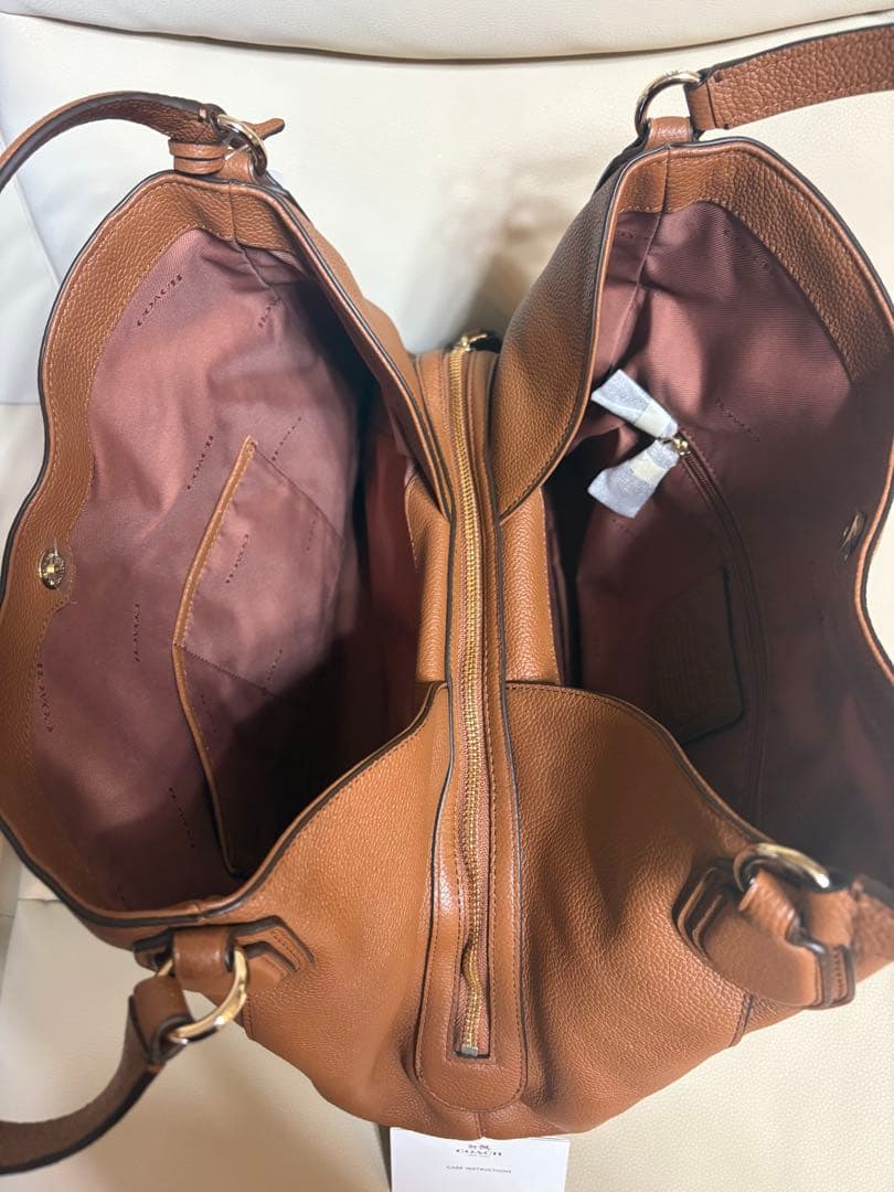 新品・未使用　COACH ブラウン ショルダーバッグ